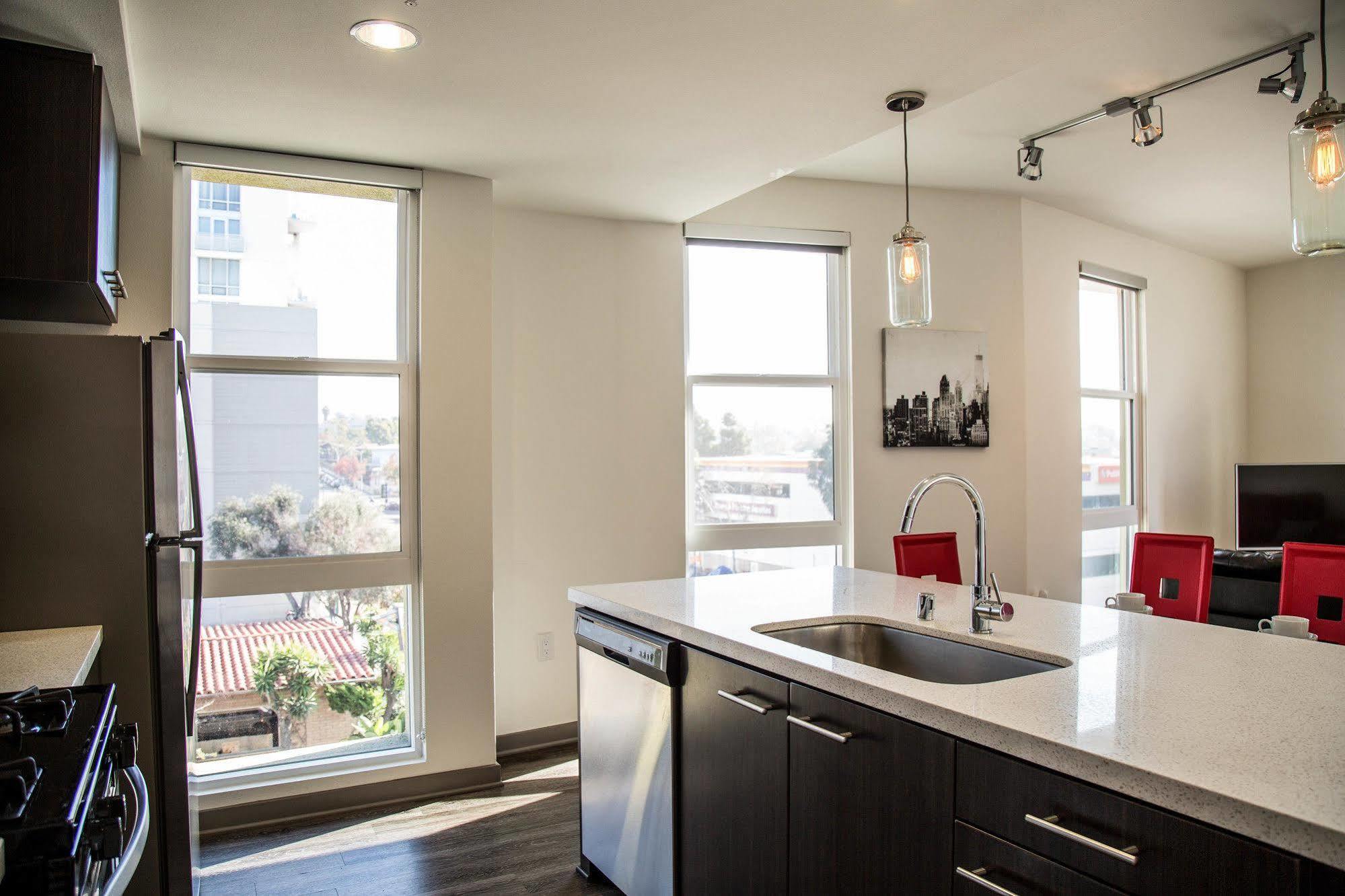 Stylish Apartments In San Diego East Village Luaran gambar